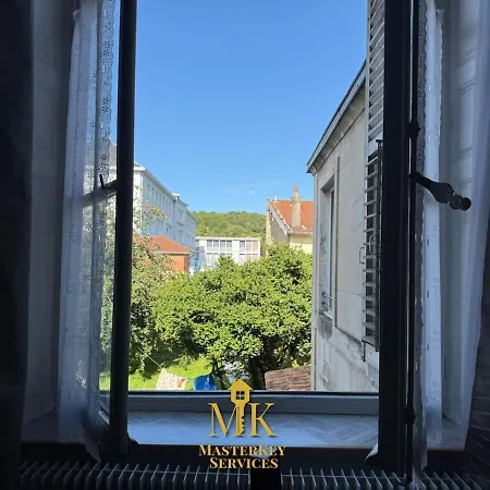 T2 Cosy Grand Salon, Wifi, Netflix *