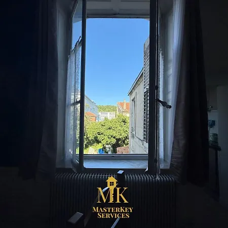 T2 Cosy Grand Salon, Wifi, Netflix